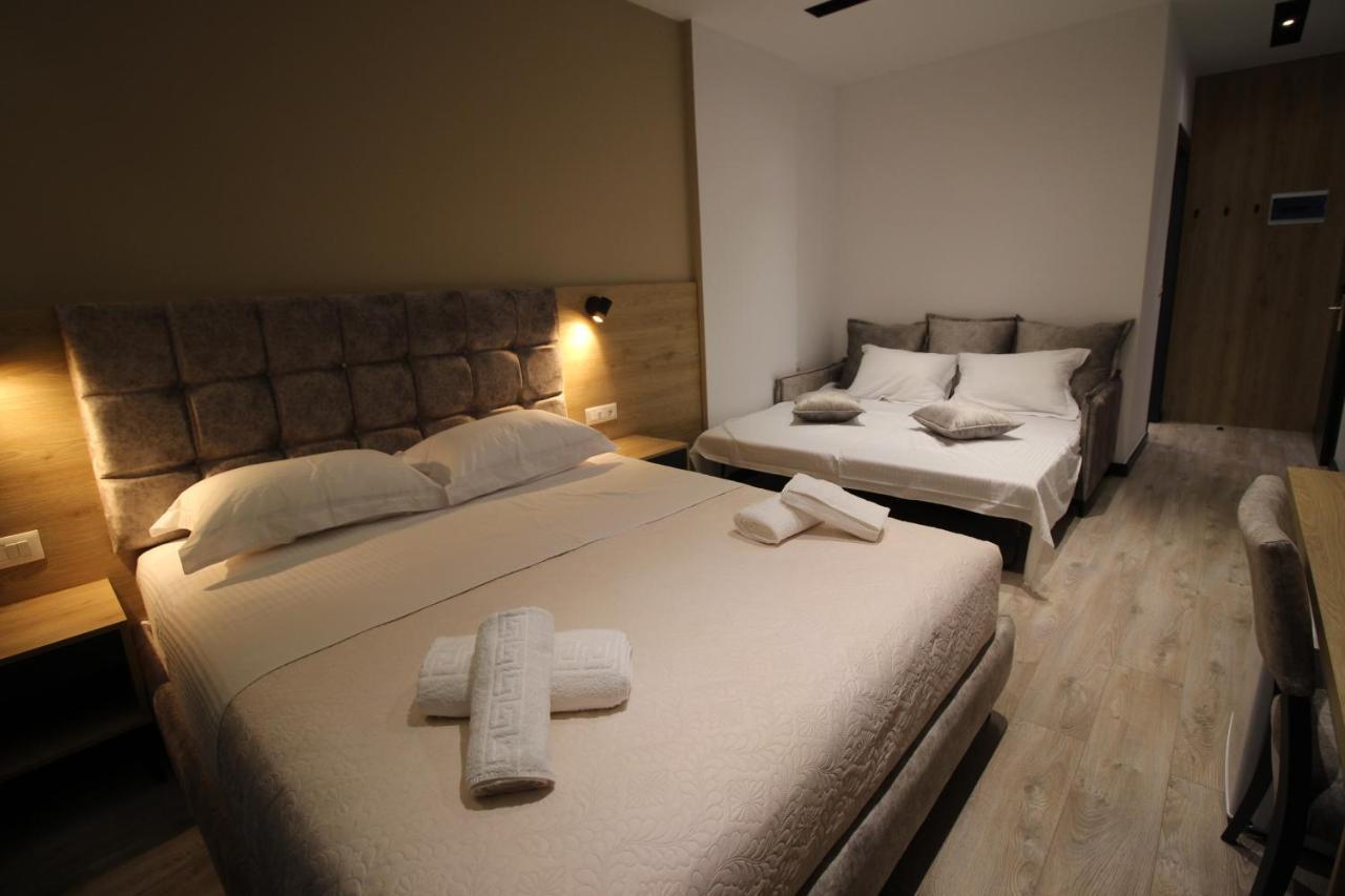 F&J Hotel Saranda Zewnętrze zdjęcie