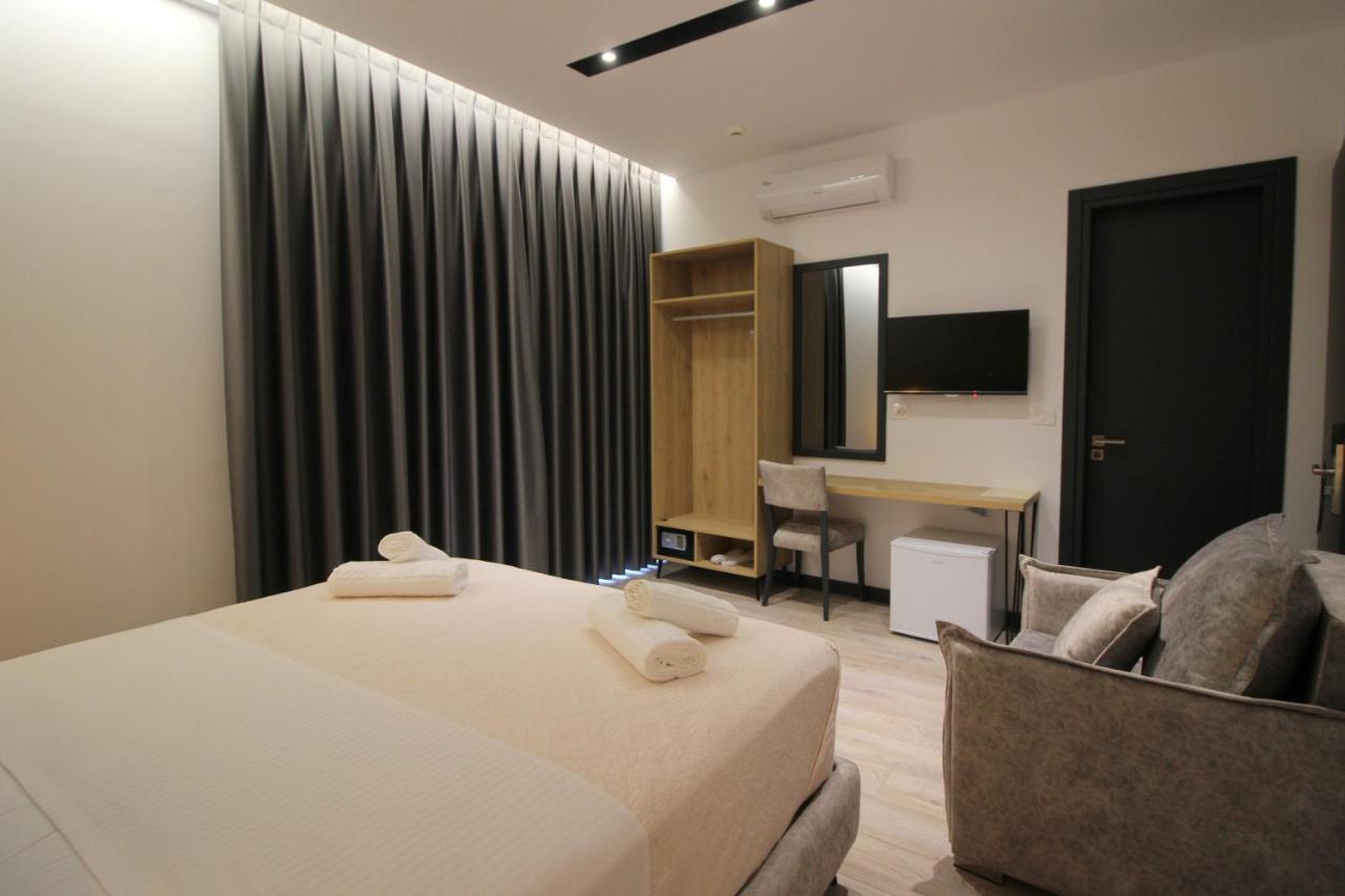 F&J Hotel Saranda Zewnętrze zdjęcie