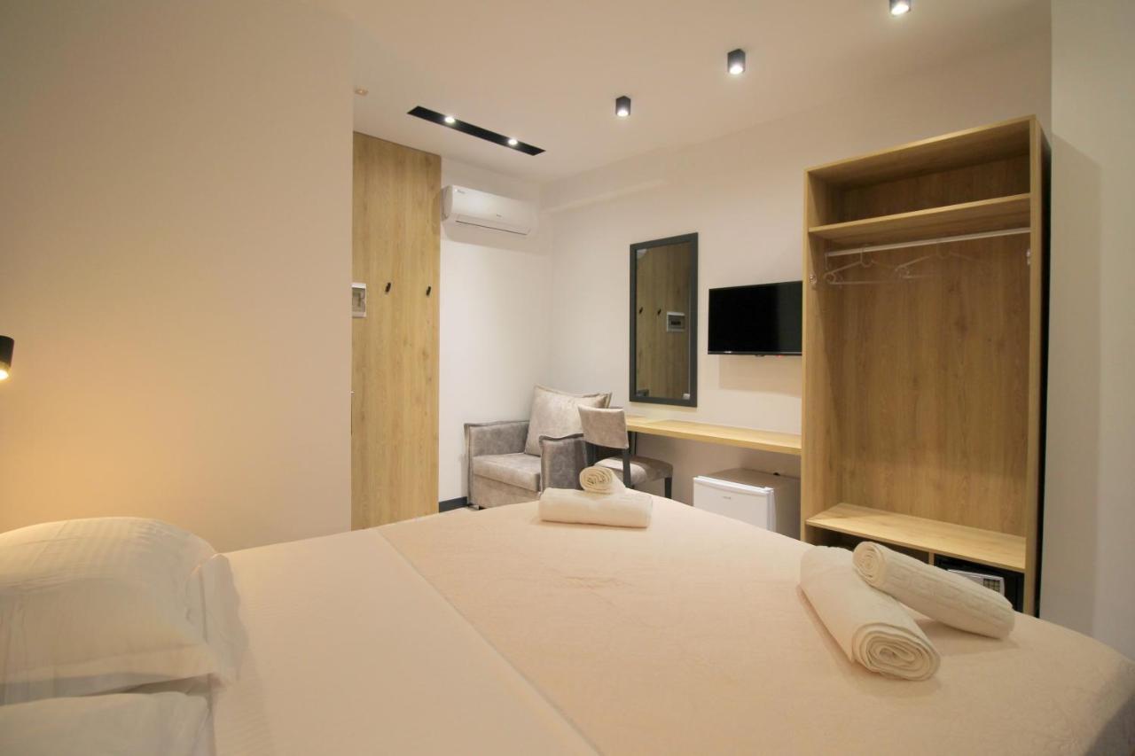 F&J Hotel Saranda Zewnętrze zdjęcie