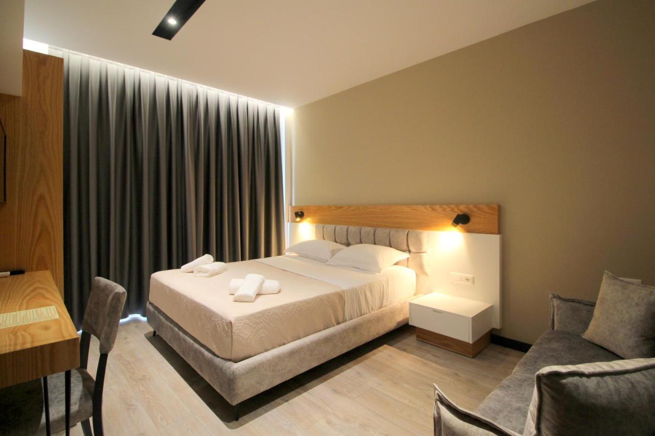 F&J Hotel Saranda Zewnętrze zdjęcie