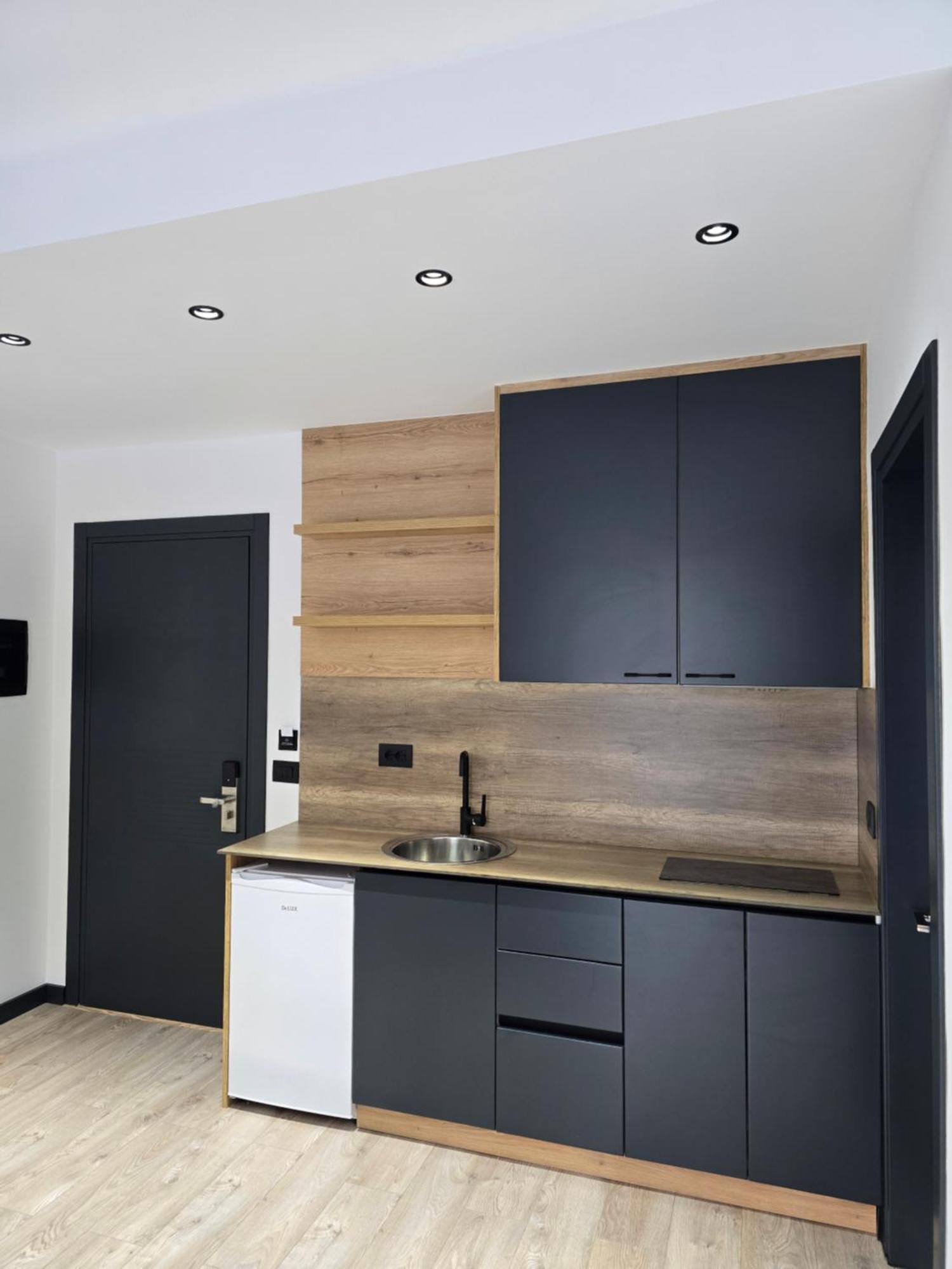 F&J Hotel Saranda Zewnętrze zdjęcie