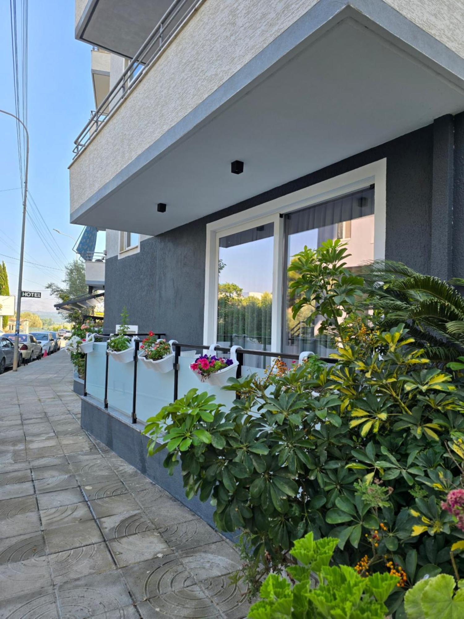 F&J Hotel Saranda Zewnętrze zdjęcie