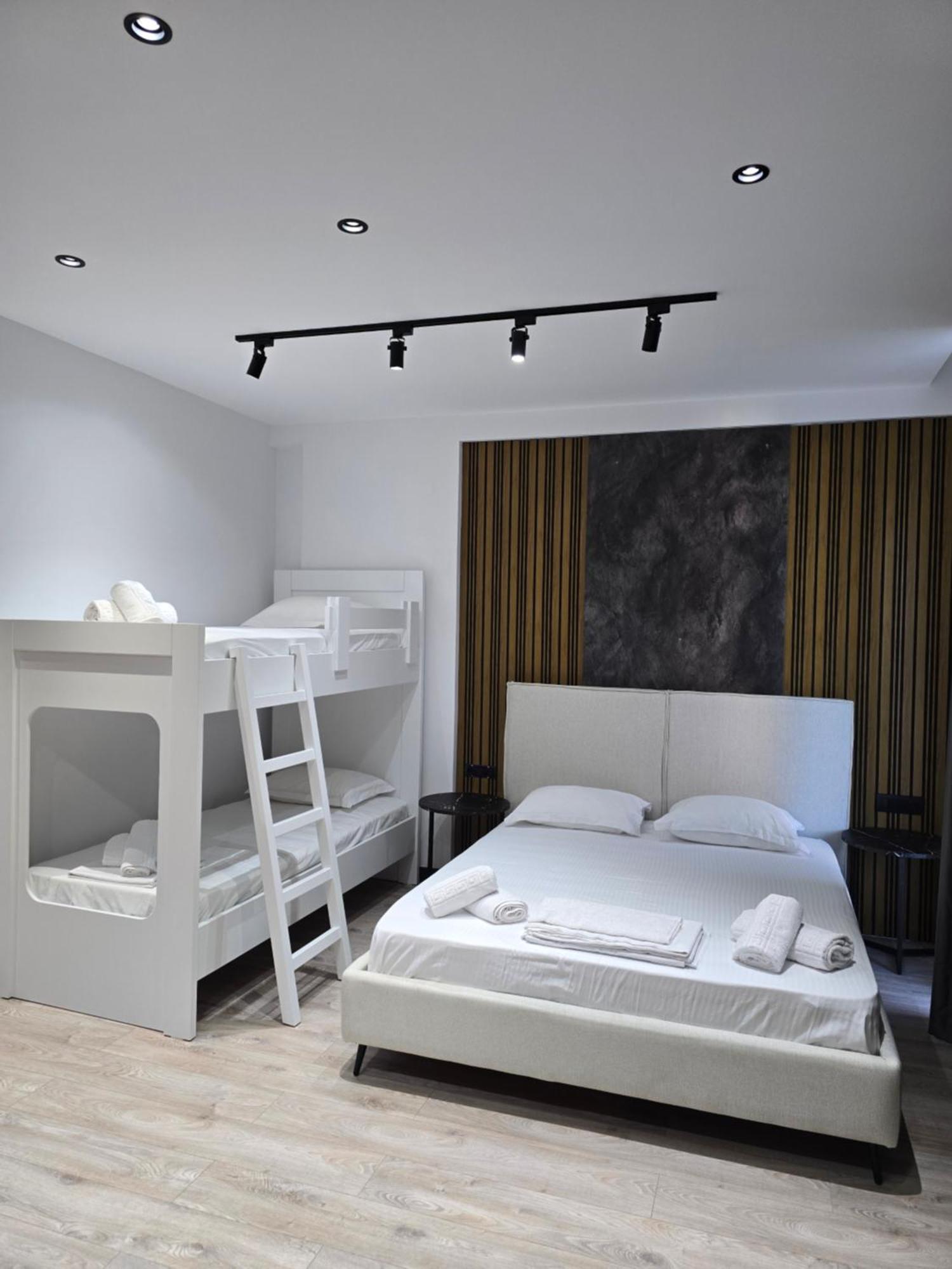 F&J Hotel Saranda Zewnętrze zdjęcie
